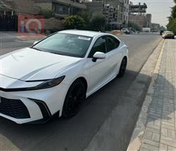 تۆیۆتا کامری